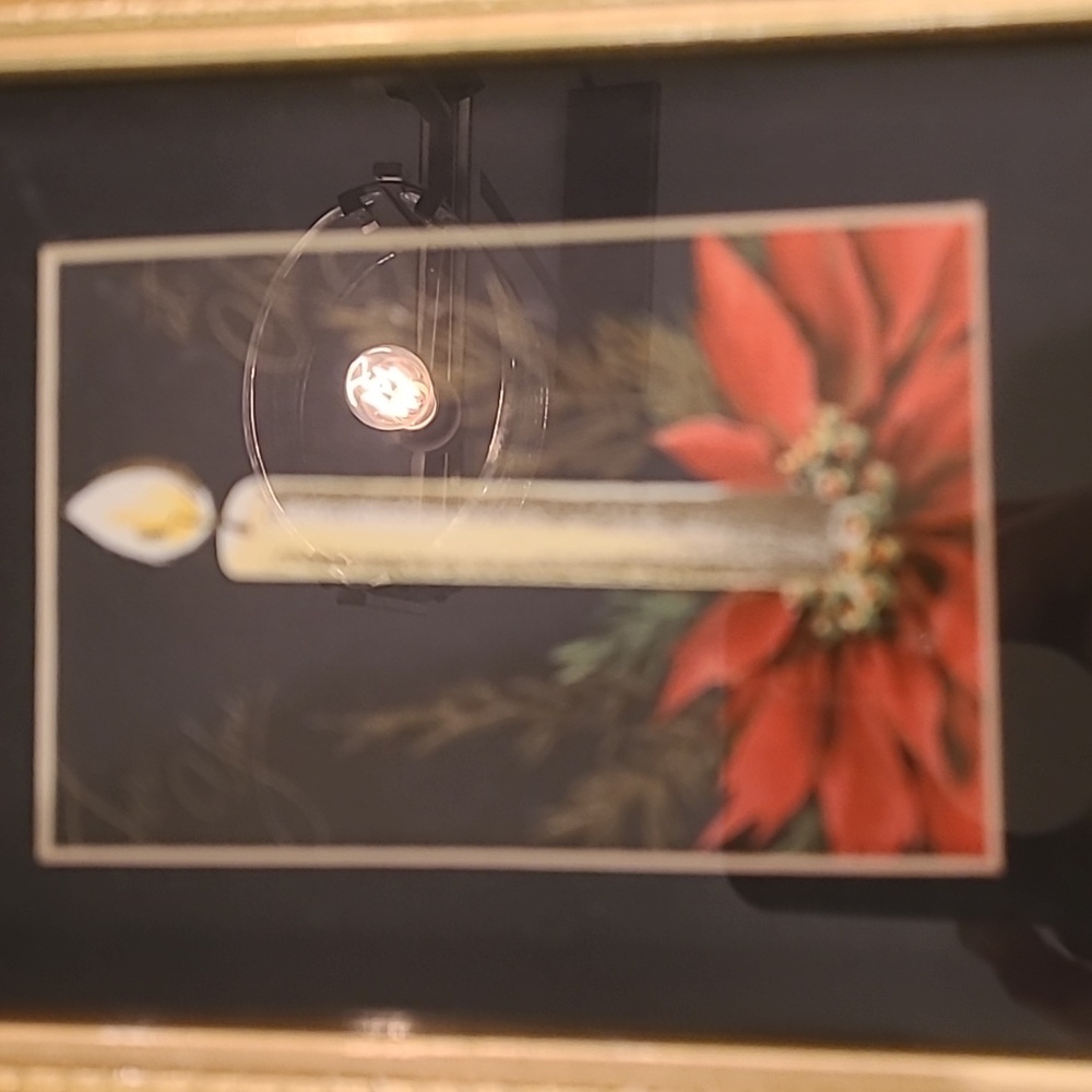 Beautiful framed Christmas art - Picture 2 of 6